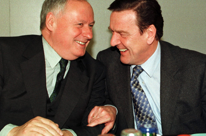 LOWER SAXONY PREMIER SCHROEDER AND SPD PARTY LEADER LAFONTAINE