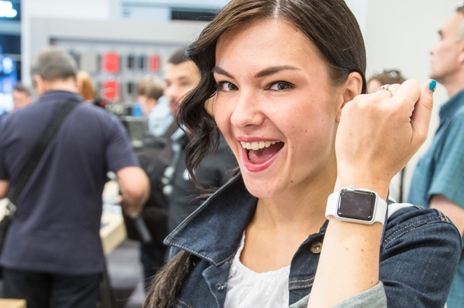 MOSCOW, RUSSIA - JULY 31:  Apple Watch is now available in Russia and Turkey on July 31, 2015 in Moscow, Russia.  (Photo by Victor Boyko/Getty Images for Apple)