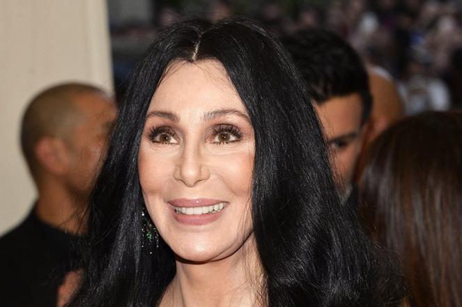 epa05304001 (FILE) A file picture dated 04 May 2015 shows US singer and actress Cher arriving for the 2015 Anna Wintour Costume Center Gala at the New York Metropolitan Museum of Art in New York, USA. Cher will celebrate her 70th birthday on 20 May 2016.  EPA/JUSTIN LANE *** Local Caption *** 51917922