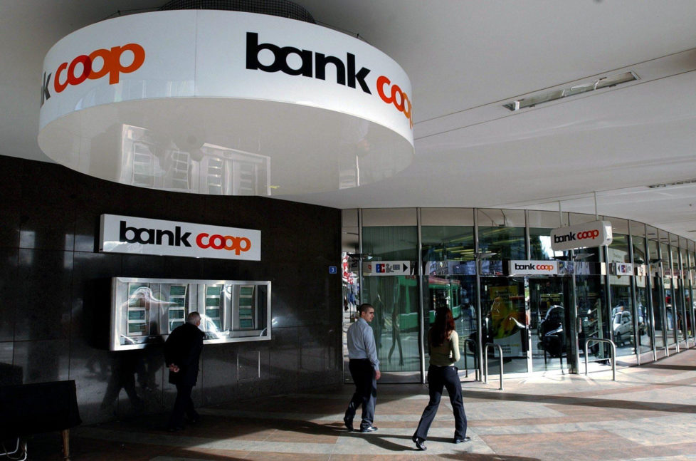 Die Bank Coop wird ab Mai 2017 zur Bank Cler: Die Basler Kantonalbank hat ihren Anteil aufgestockt. Foto: Markus Stücklin/Keystone