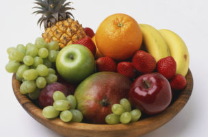 Je mehr Früchte im Anlagekorb sind, desto geringer kann man das Risiko halten. Foto: Getty Images