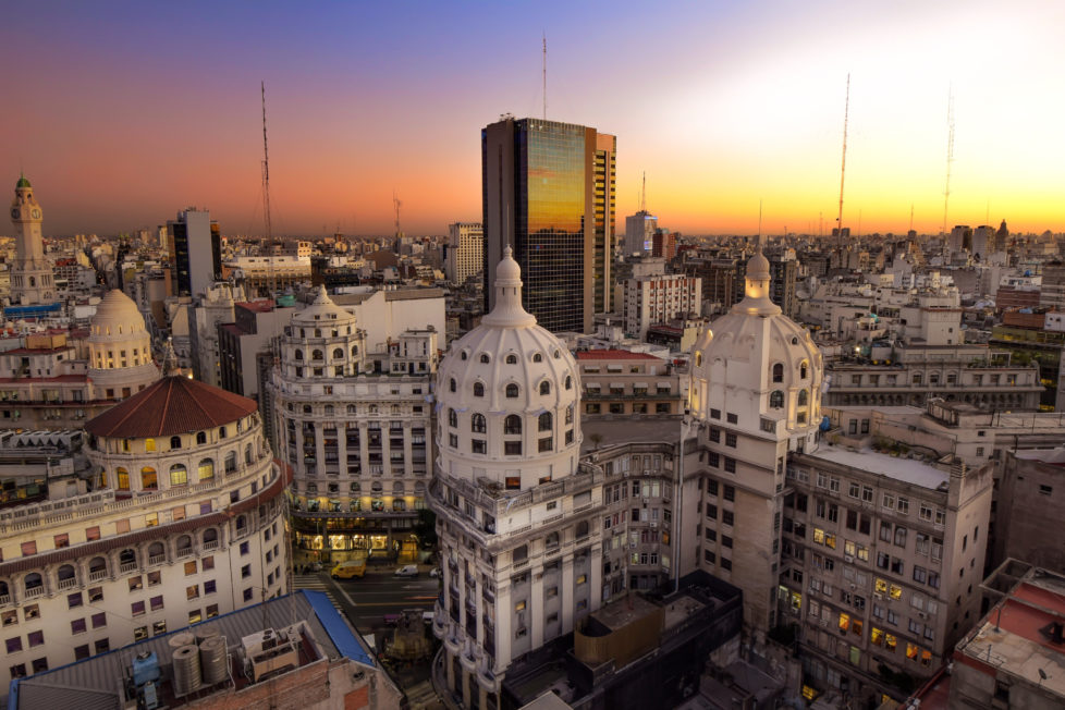 Waghalsige Anlage: Argentinien mit der Wirtschaftsmetropole Buenos Aires wird von den Rating-Agenturen auf Ramschniveau eingestuft. Foto: Getty