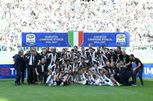 Erfolgreich: Juventus Turin feiert im Mai 2017 seinen 33. italienischen Meistertitel. Foto: Valerio Pennicino/Getty Images