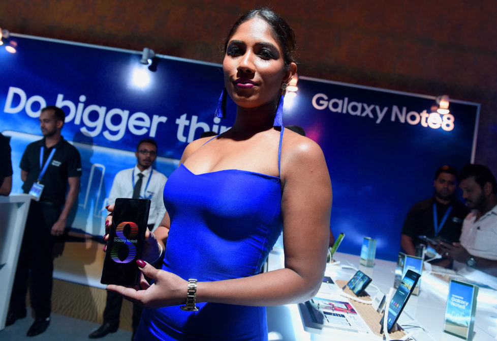 Vorstellung des Galaxy Note 8: Die Verkäufe des neuen Samsung-Handys entwickeln sich erfreulich. Foto: AFP 
