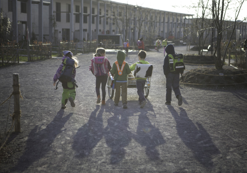 Kinder im Zürcher Friesenbergquartier. Foto: Sabina Bobst