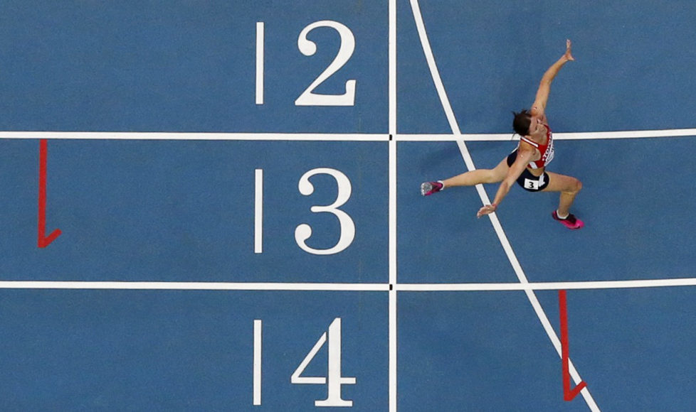 Am Ziel: Die Tschechin Zuzana Hejnova gewinnt im August 2013 in Moskau über 400 Meter Hürden. Foto: Fabrizio Bensch (Reuters)
