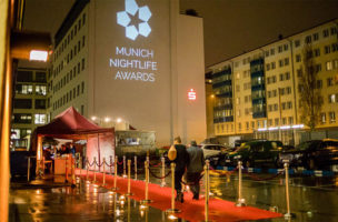 Mit rotem Teppich und allem Schickeria-Pipapo. Münchner Nightlife Awards.