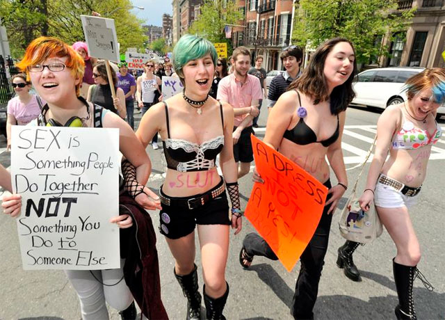 Die Jugend entdeckt den Feminismus neu: Demonstrantinnen am SlutWalk in Boston Anfang Mai.