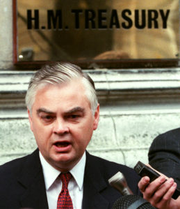 Norman Lamont kurz vor der entscheidenden Sitzung in Bath, 16 August 1992.