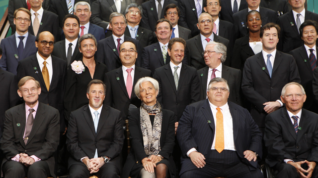 Finanzminister und Zentralbankpräsidenten posieren für ein Gruppenfoto am jährlichen Treffen des Internationalen Währungsfonds in Washington.
