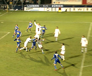 Gleich gruppenweise im Offside: FC-Luzern-Spieler kurz vor dem Ausgleich.