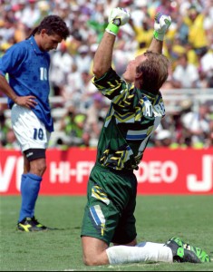 Des einen Leid ist des anderen Freud': Der brasilianische Torhüter Taffarel nach Baggios Schuss.