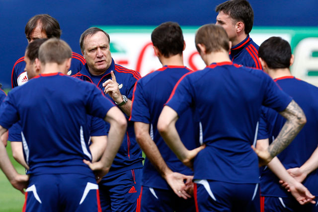 Kein Platz für Sentimentalitäten: Coach Dick Advocaat und die russische Nationalmannschaft. (Bild: Keystone)