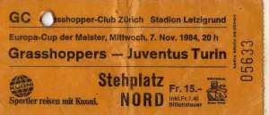Platini live für 15 Franken: Ticket für das Juve-Spiel vom 7. November 1984. (Bild: grassmokers.ch)