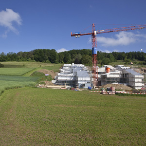 Die SVP verhindert selbst den Schutz der Landwirtschaftsfläche: Überbauung in Neftenbach (ZH).