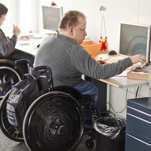 Arbeiten muss für behinderte Personen finanziell attraktiv sein: Behindertenwerkstatt in Zürich. (Quelle: Keystone)