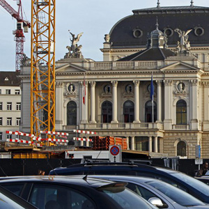 Baustelle vor dem Opernhaus in Zürich. (Keystone)