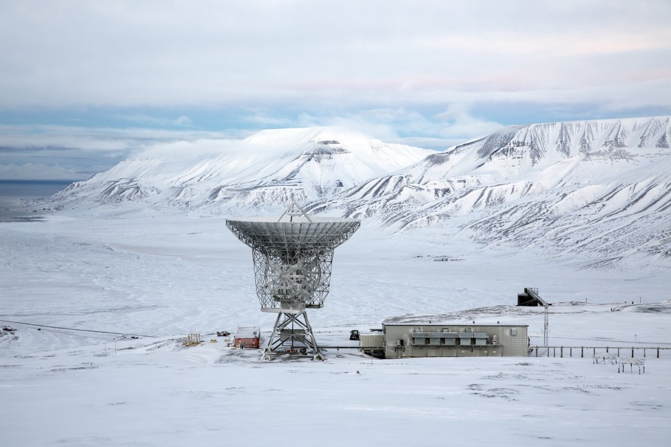 Radar dish and antennas systems are seen at the European Incoherent Scatter Scientific Association facility on Breinosa, Svalbard, in Norway, October 24, 2015. A Norwegian chain of islands just 1,200 km (750 miles) from the North Pole is trying to promote new technologies, tourism and scientific research in a shift from high-polluting coal mining that has been a backbone of the remote economy for decades. Norway suspended most coal mining on the Svalbard archipelago last year because of the high costs, and is looking for alternative jobs for about 2,200 inhabitants on islands where polar bears roam. Part of the answer may be to boost science: in Ny-Alesund, the world's most northerly permanent non-military settlement, scientists from 11 nations including Norway, Germany, France, Britain, India and South Korea study issues such as climate change. The presence of Norway, a NATO member, also gives the alliance a strategic foothold in the far north, of increasing importance after neighbouring Russia annexed Ukraine's Crimea region in 2014. REUTERS/Anna Filipova TPX IMAGES OF THE DAYPICTURE 13 OF 19 - SEARCH "SVALBARD FILIPOVA" FOR ALL IMAGES