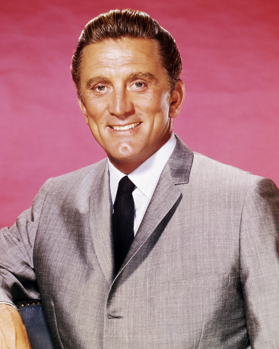 American actor Kirk Douglas, circa 1963. (Photo by Silver Screen Collection/Getty Images) *** Local Caption *** Kirk Douglas