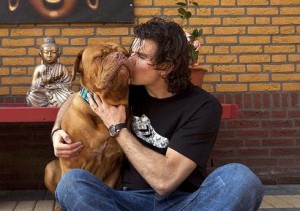 Piet Velthuizen met hond 2010