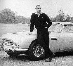 Andrew Wilson lässt unfreiwillig seinen Aston Martin pimpen